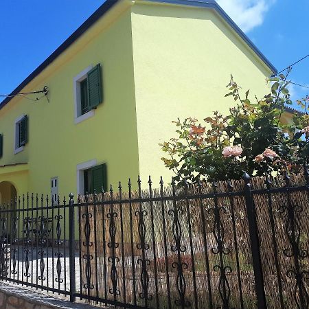 Apartment Terra Rossa Kaštelir エクステリア 写真