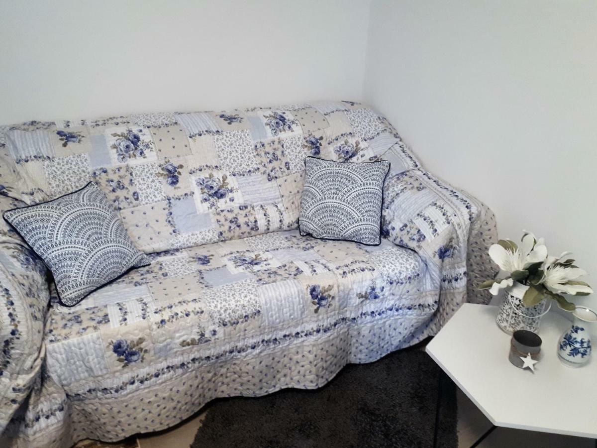 Apartment Terra Rossa Kaštelir エクステリア 写真