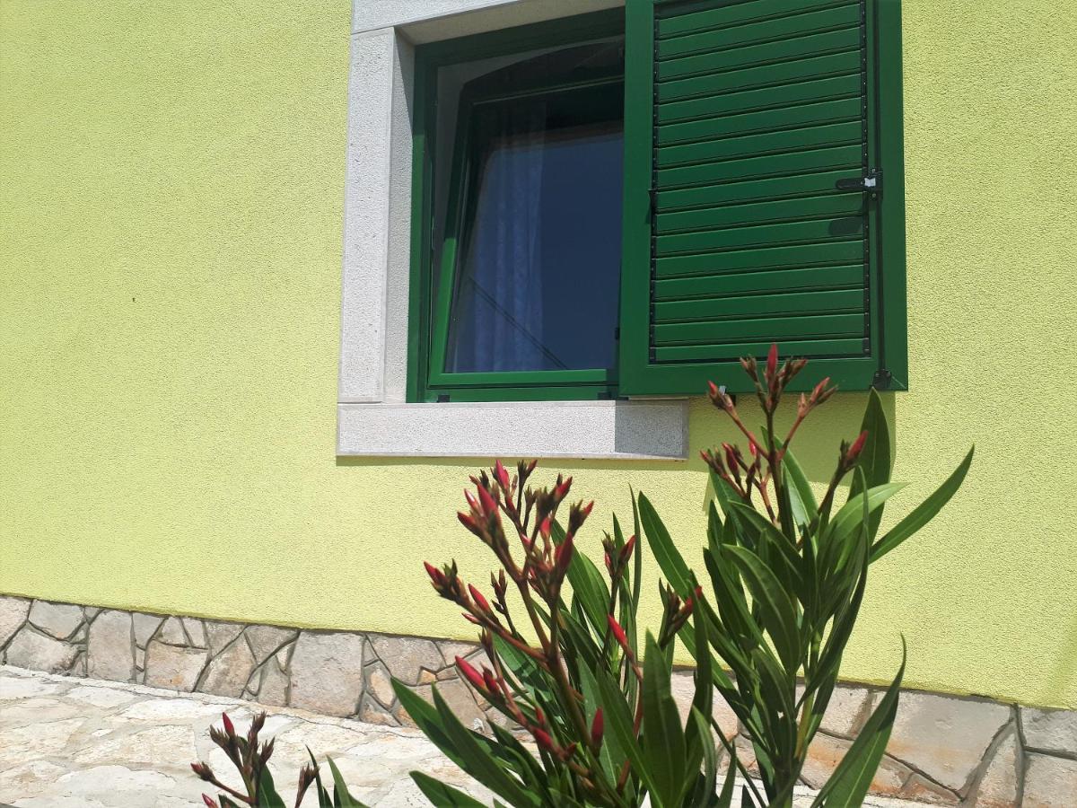 Apartment Terra Rossa Kaštelir エクステリア 写真