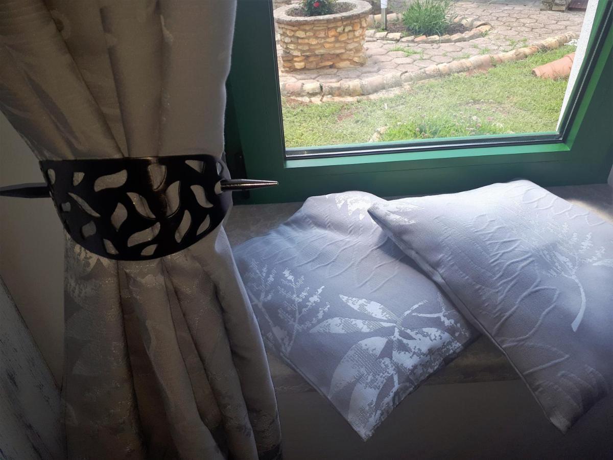 Apartment Terra Rossa Kaštelir エクステリア 写真