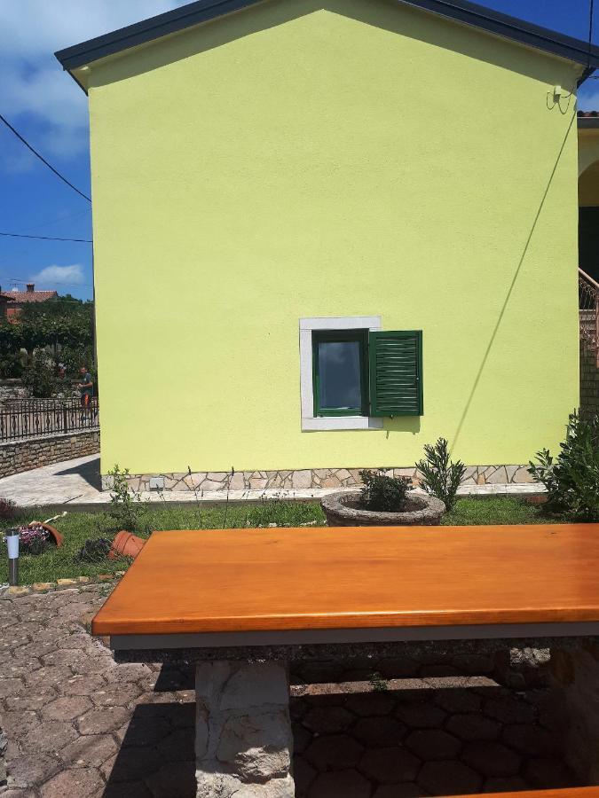 Apartment Terra Rossa Kaštelir エクステリア 写真