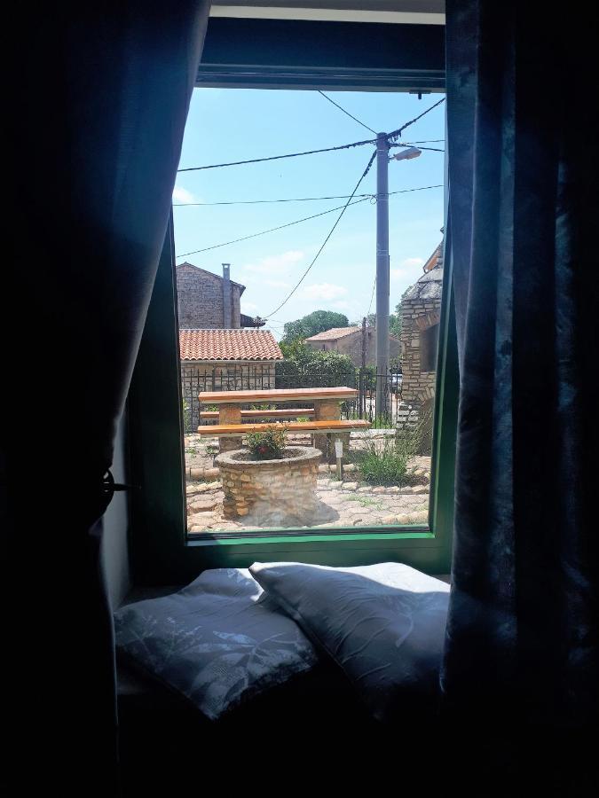 Apartment Terra Rossa Kaštelir エクステリア 写真