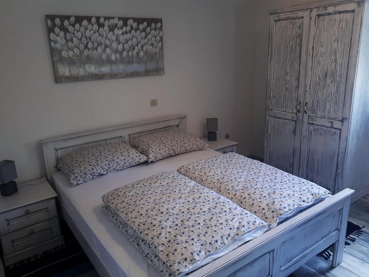 Apartment Terra Rossa Kaštelir エクステリア 写真