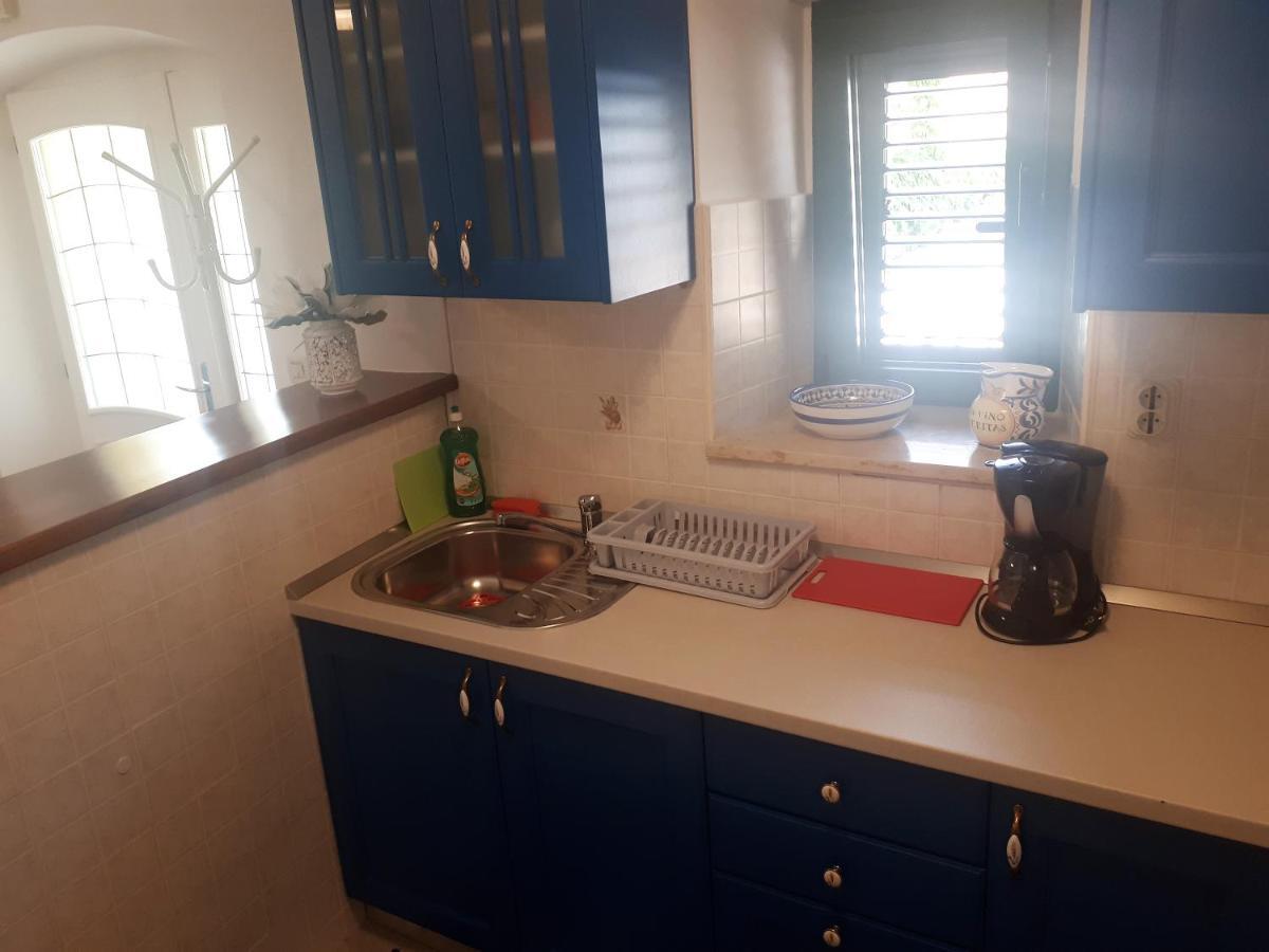 Apartment Terra Rossa Kaštelir エクステリア 写真