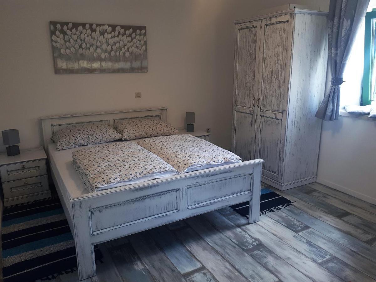 Apartment Terra Rossa Kaštelir エクステリア 写真